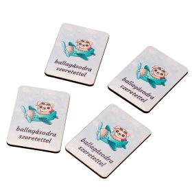   4db. "ballagásodra szeretettel" feliratos dekor tábla 7 x 5cm