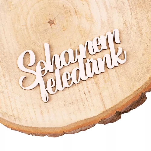 4db. "Soha nem feledünk" felirat fából 10 x 5cm - Fehér